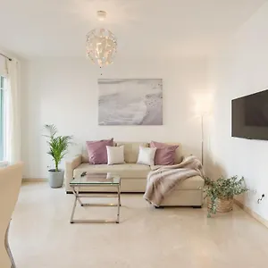 fantastico-apartamento-en-centro-historico-malaga.hotelsinnerja.org/